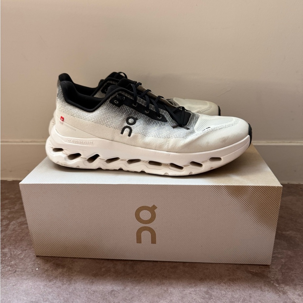 On Running Cloudtilt Men's Shoes - Black and Ivory/ 11.5